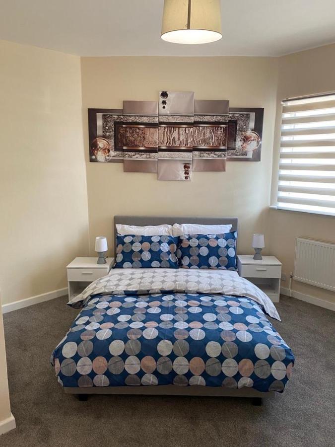 Excellent And Amazing Apartment With Private Parking Gillingham  Luaran gambar